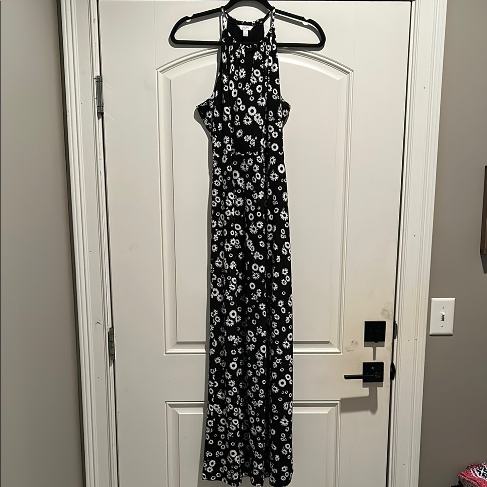 Black and White Floral Halter Maxi Dress